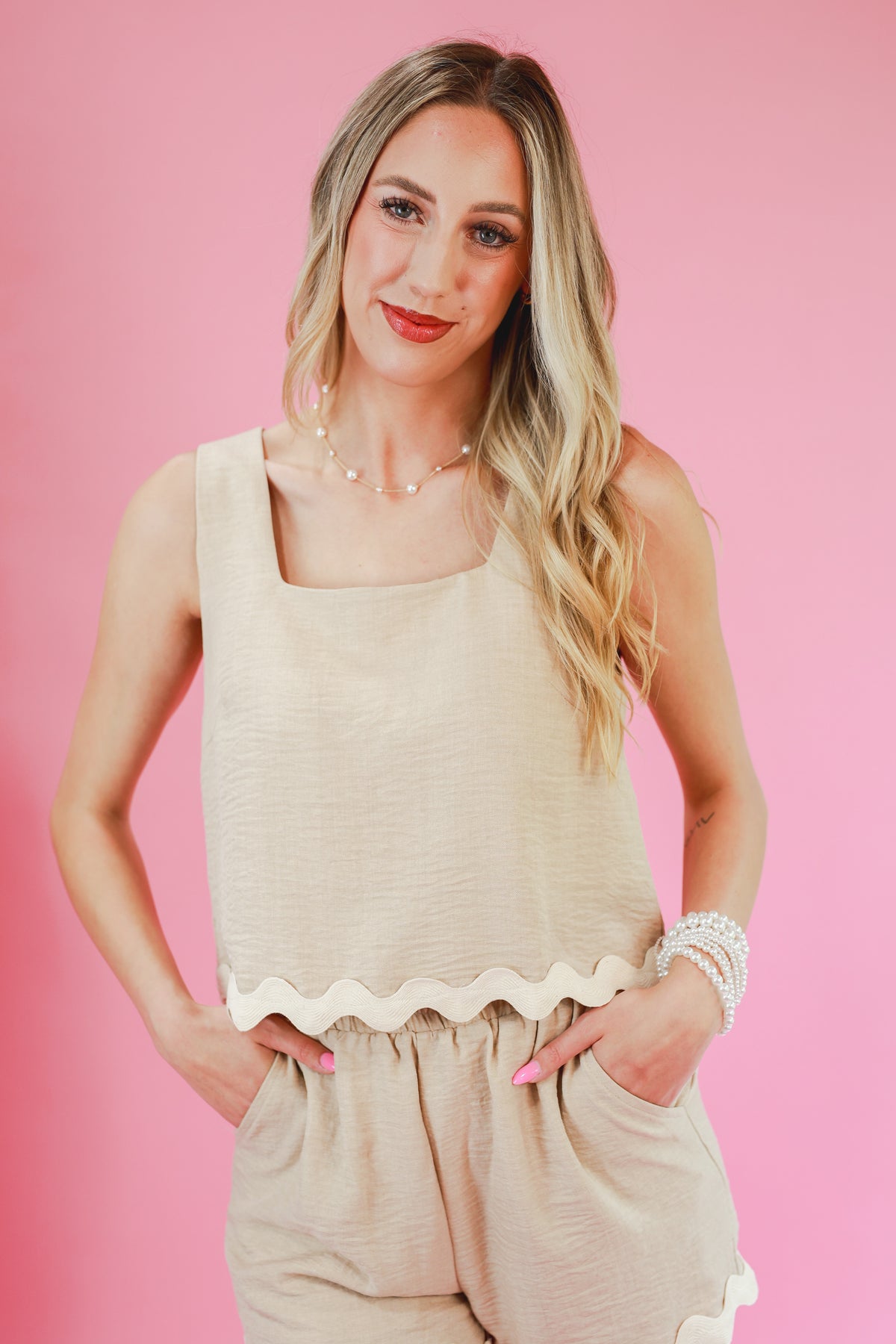 Beach Days Scalloped Tank In Oatmeal