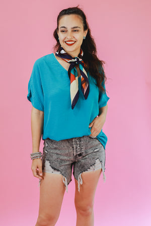 Living In Style Shift Top In Turquoise