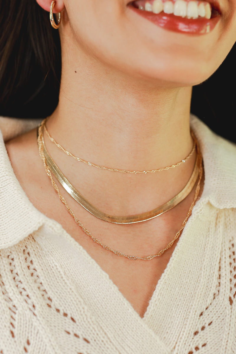 Coastal Weekend Necklace In Gold