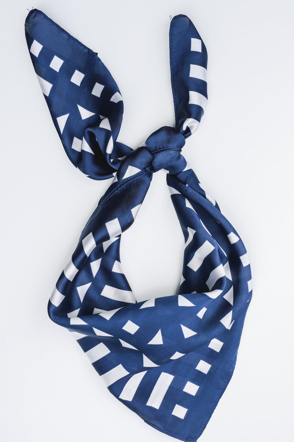 Moments Notice Scarf In Navy