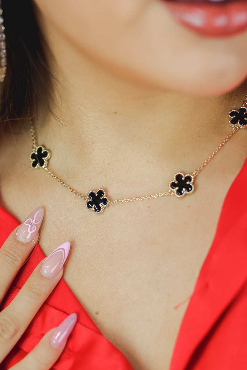 Total Mood Necklace In Black