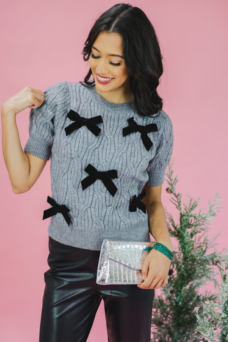 Holiday Classic Bow Sweater In Grey