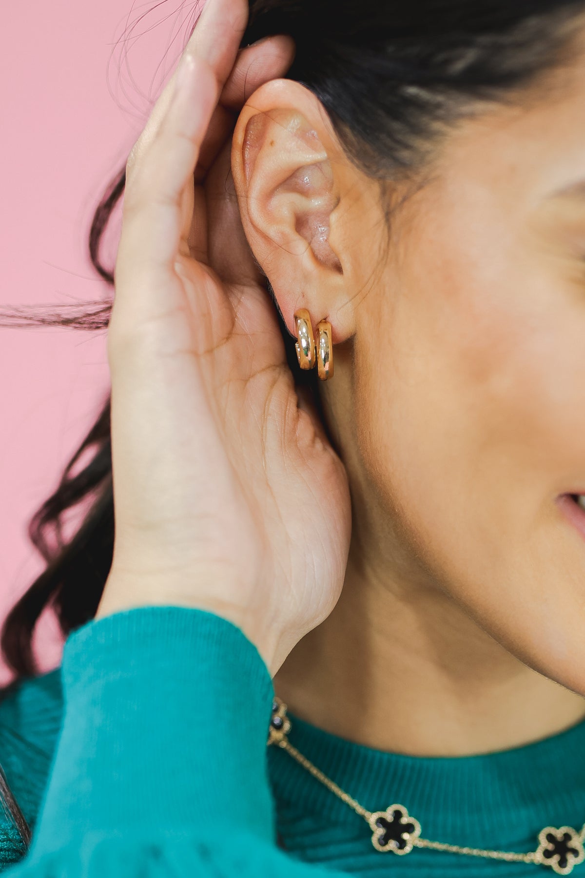 Classy Energy Hoop Earrings In Gold