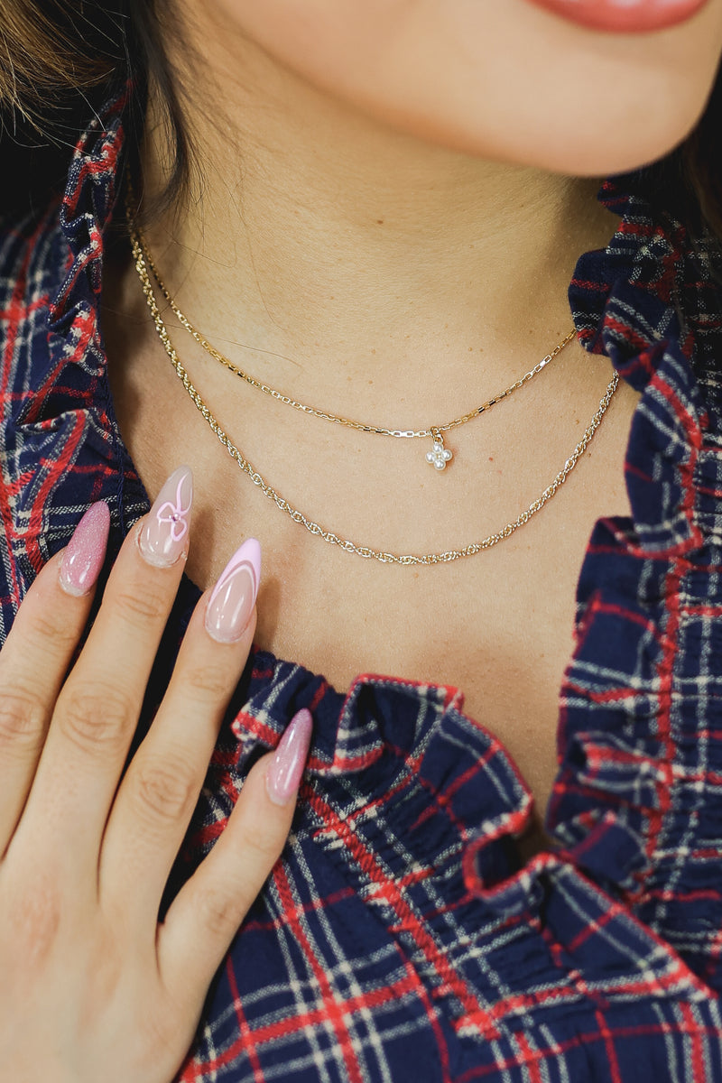 Cheerful Day Necklace In Gold