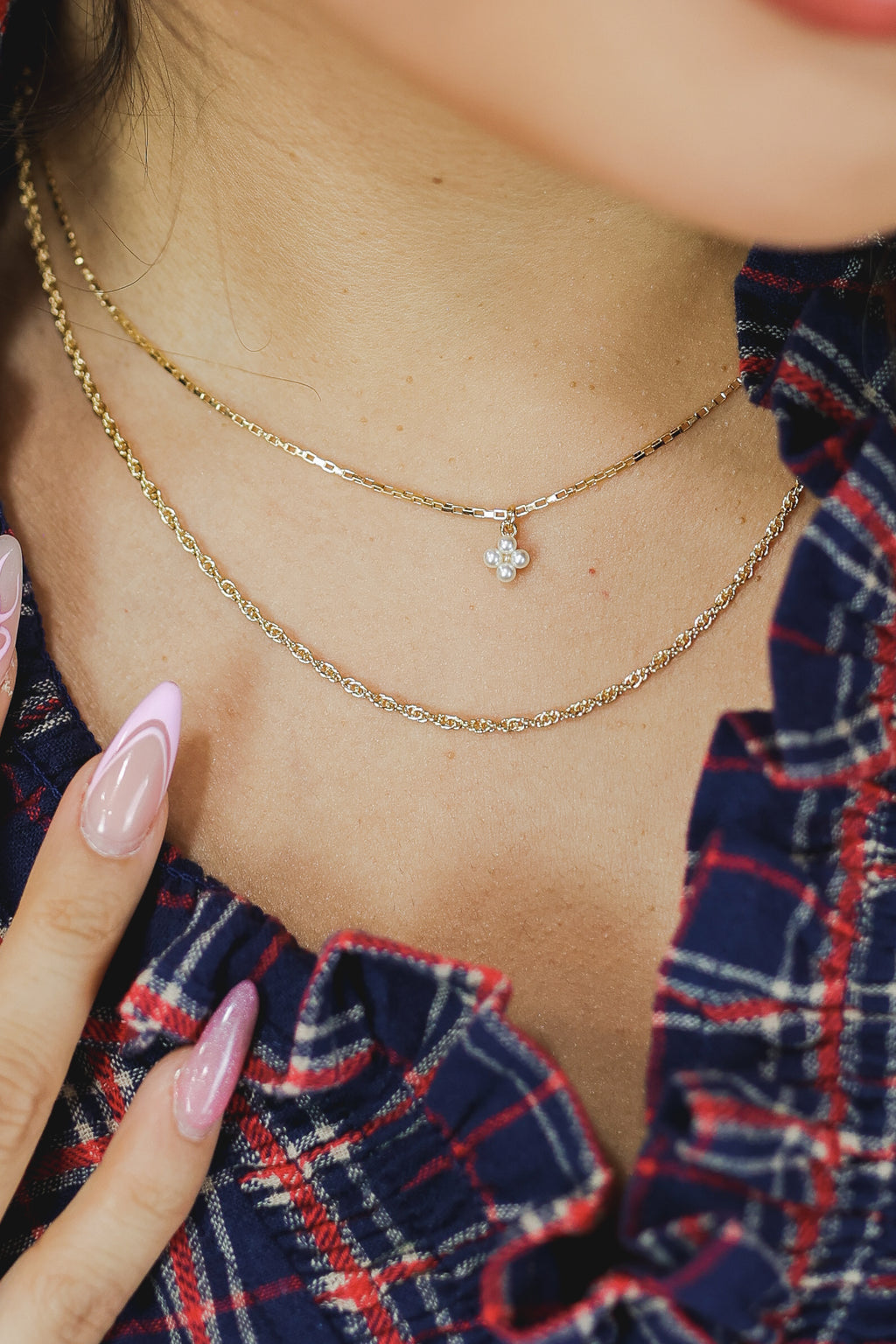 Cheerful Day Necklace In Gold