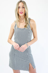 Resort Shopping Gingham Dress In Black