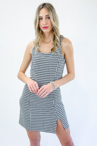 Resort Shopping Gingham Dress In Black