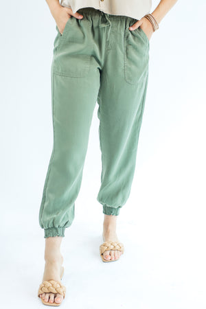 Cue The Music Joggers In Olive