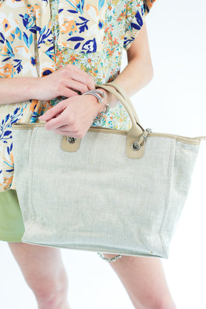 All Eyes On You Tote In Taupe