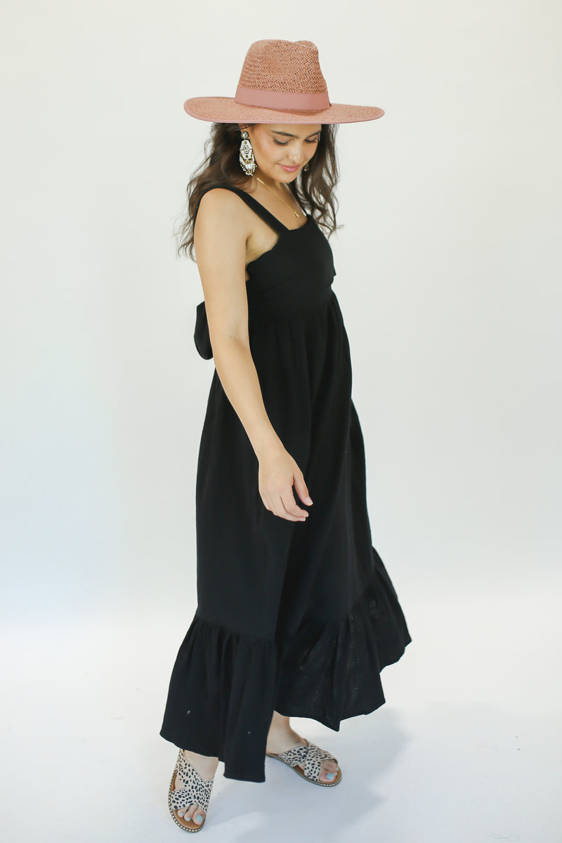 Vacay Beauty Midi Dress In Black