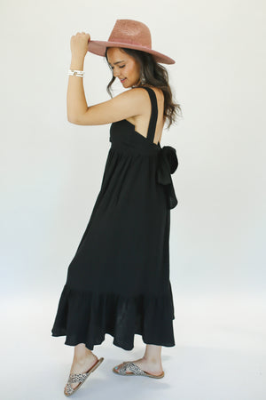 Vacay Beauty Midi Dress In Black