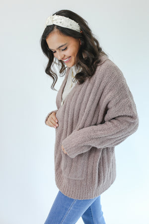 Snuggle Up Cardigan In Mocha