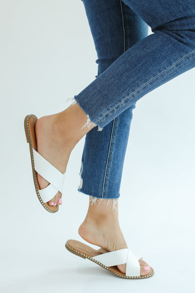 The Micah Sandal In White