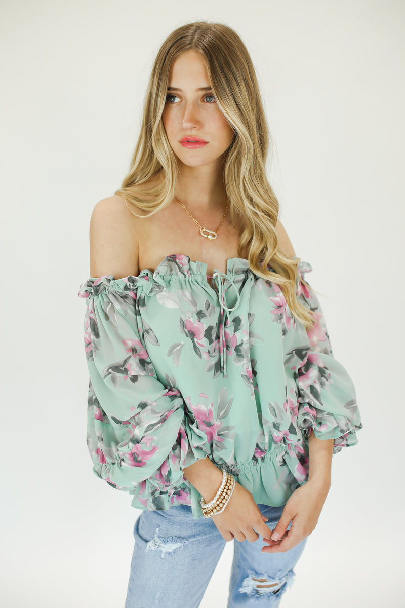 Kiss Me Floral Top In Sage