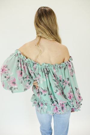 Kiss Me Floral Top In Sage